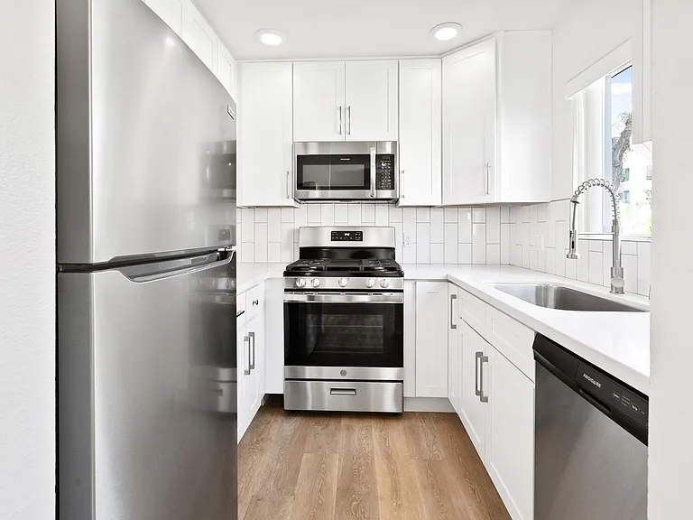 10376 Almayo Ave — Photo 78