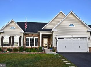 42276 Watling Ct, Chantilly, VA 20152