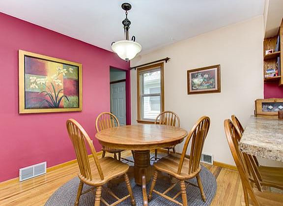 5th image of 324 Hazelwood St