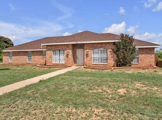 105 Maple St, Coahoma, TX 79511