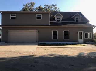 310 2nd St SE, Hopkinton, IA 52237