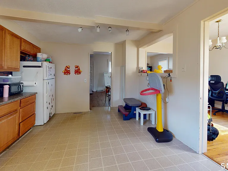 37 Landin St #A — Photo 3
