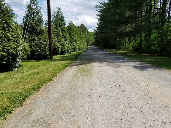 4th image of 949 Thunderwood Ct