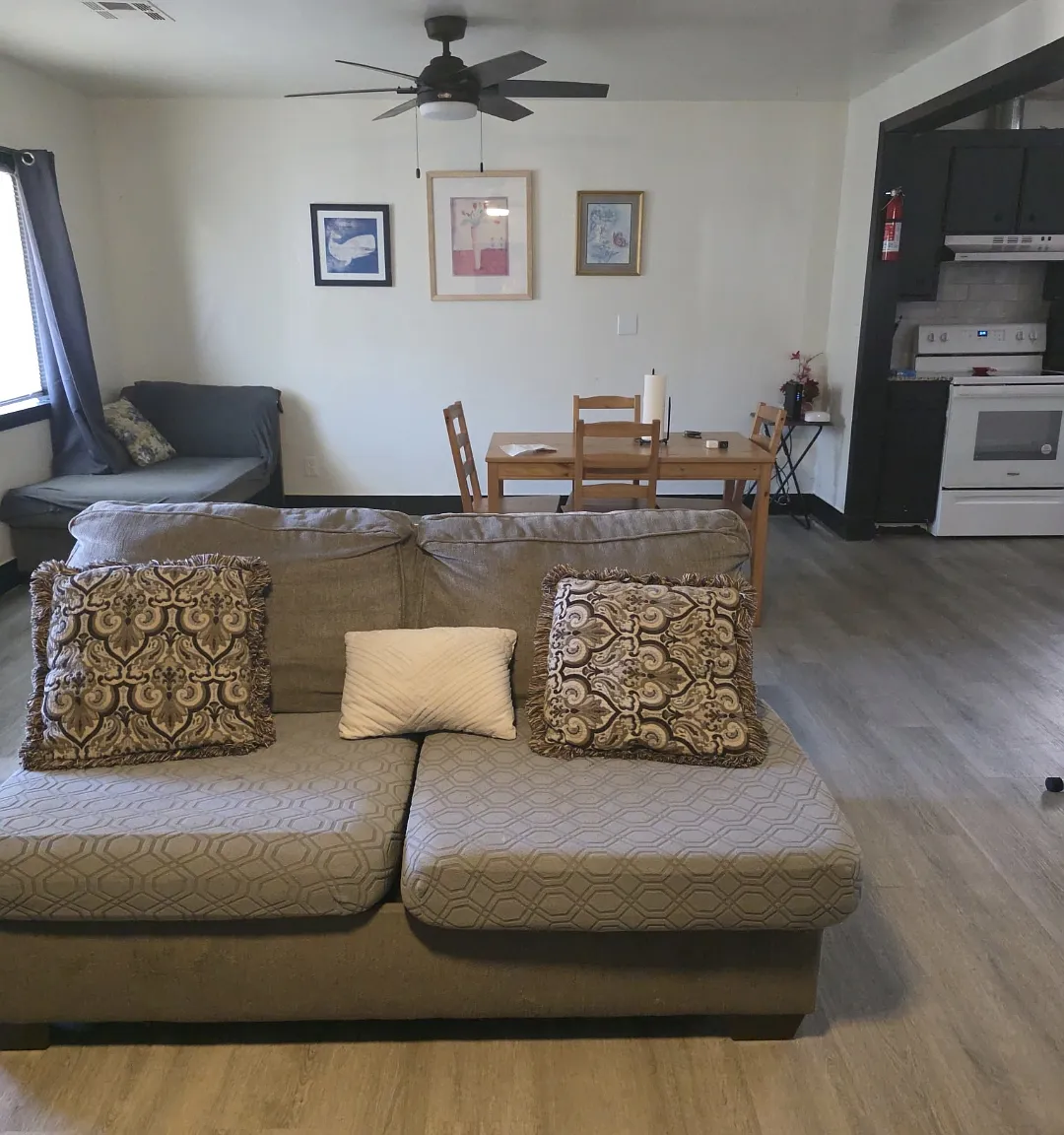 5 bed, 1176 sqft, $750 — Photo 4
