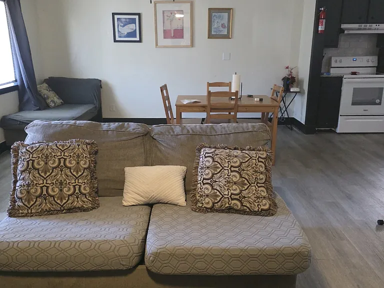 613 W Sequoyah Ave — Photo 4