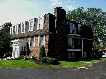 2nd image of 6551 E Quaker St APT C5