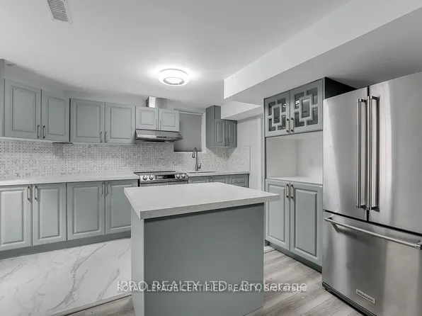 1688 Norris Cir, Milton, ON L9T 6A3