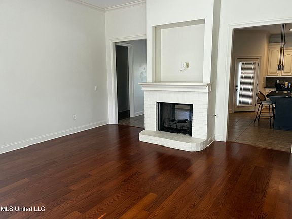 3rd image of 132 Stillhouse Creek Dr