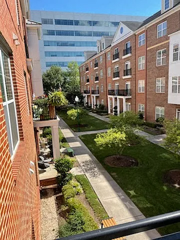 Belmont at City Center — Photo 28