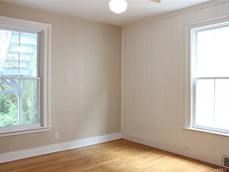 28 Cottage St #1 — Photo 13