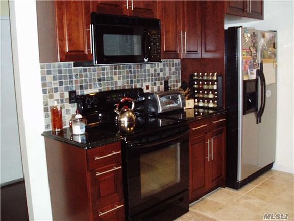 2nd image of 225 Hidden Ponds Cir