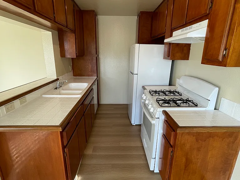 11931 Avon Way — Photo 8