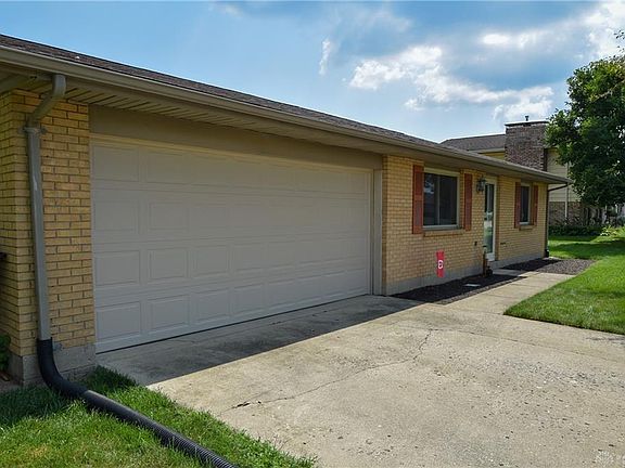 2nd image of 3235 Honeysuckle Dr