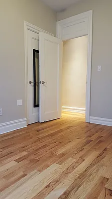 Rented by Space Link Realty | media 4