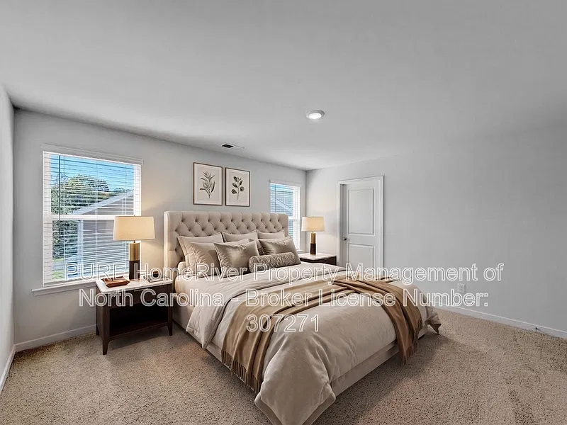 4 bed, 2.5 bath, 2174 sqft, $2,255 — Photo 3