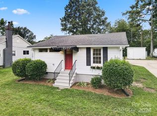 204 Bates Ave, Cherryville, NC 28021