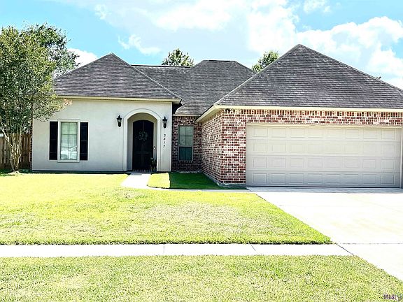 2nd image of 2317 Woodland Ct
