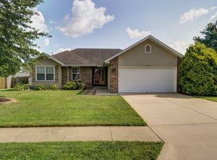 2220 E Moonlight St, Republic, MO 65738