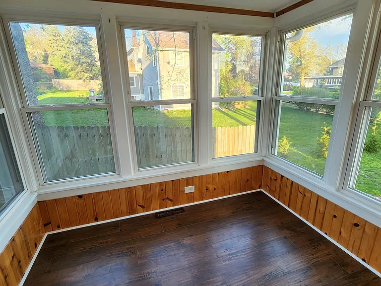 2310 Fulton Ave — Photo 6