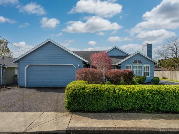 3605 Walnut Ln, Tillamook, OR 97141