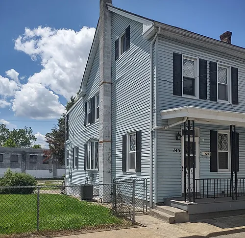 145 Ray St Photo 1