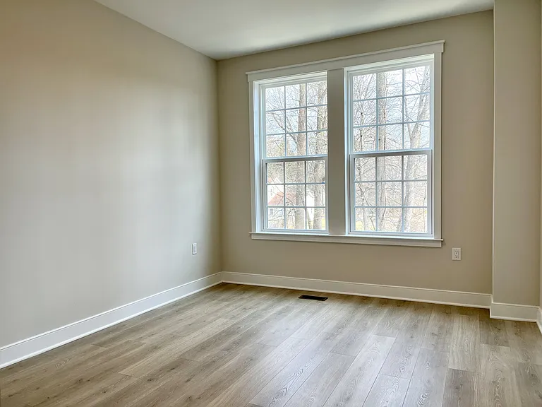 104 Myrtle Rd — Photo 16