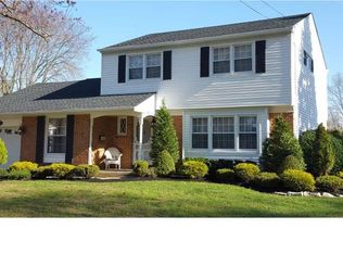 45 Saratoga Rd, Stratford, NJ 08084