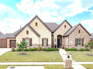 7825 Sevenoaks Dr, North Richland Hills, TX 76182