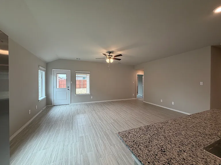 8433 Coffee Springs Dr — Photo 8