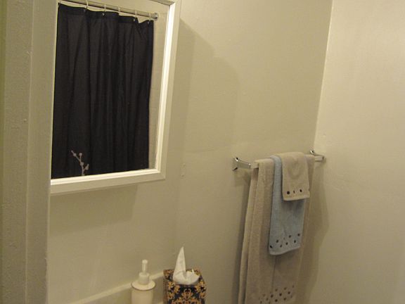 4th image of 341 N Rockvale Ave