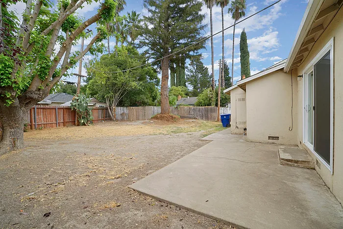 2109 Monifieth Way — Photo 29