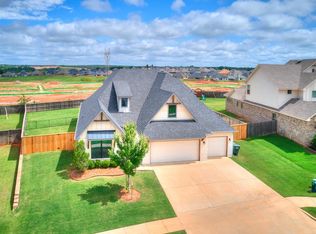 8525 Maple Creek Rd, Arcadia, OK 73007