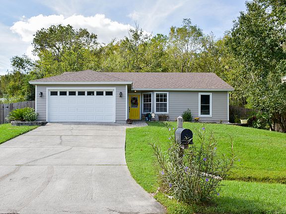 2nd image of 1598 TWIN OAK Drive W