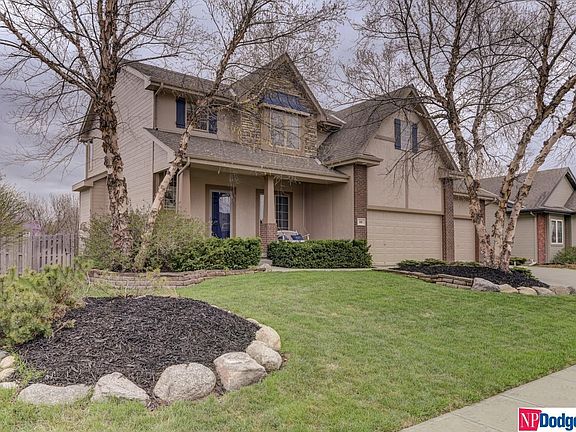 3rd image of 825 S 190th Ave