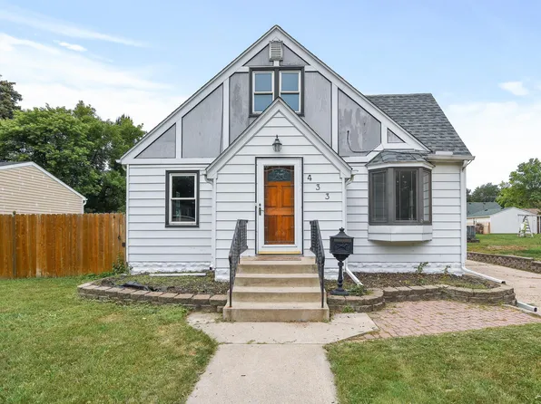 433 12th Ave N, South Saint Paul, MN 55075