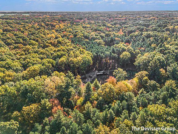 5th image of 5837 Timber Bluff Trl