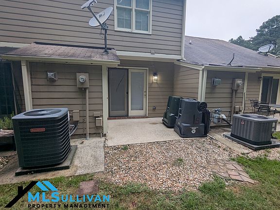 3rd image of 51 Crystal Oaks Ct #1