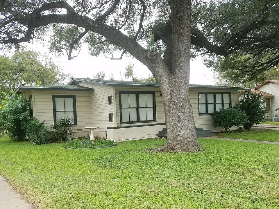 1st image of 349 Sutton Dr