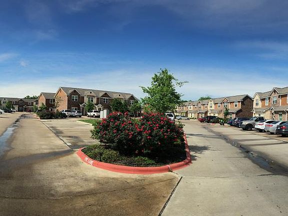 2nd image of 301 Southwest Pkwy APT 320