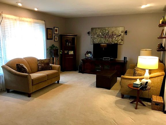 2nd image of 203 Tilton Park Dr