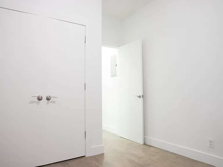 646 President St #1D — Photo 8