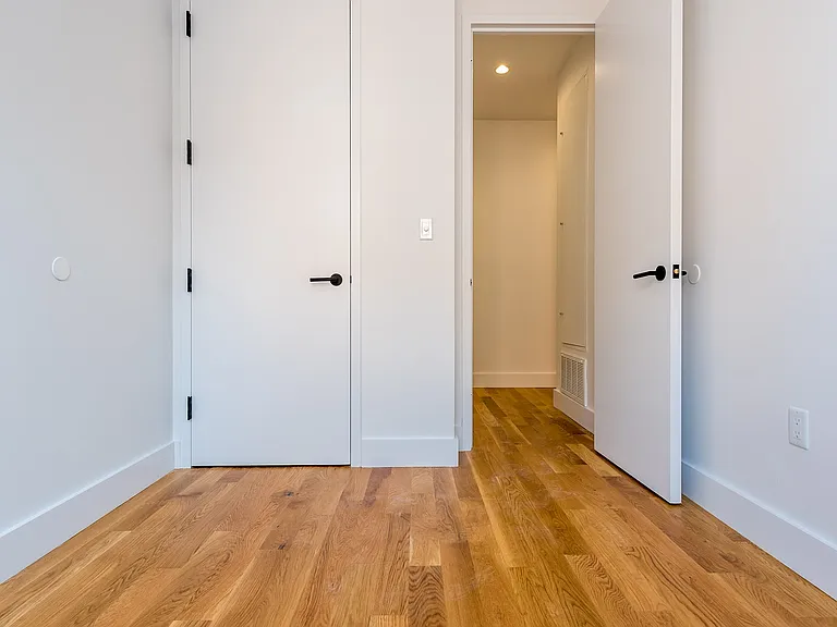 724 5th Ave #2C — Photo 8
