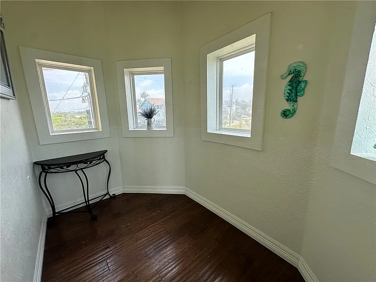 130 Causeway St — Photo 27