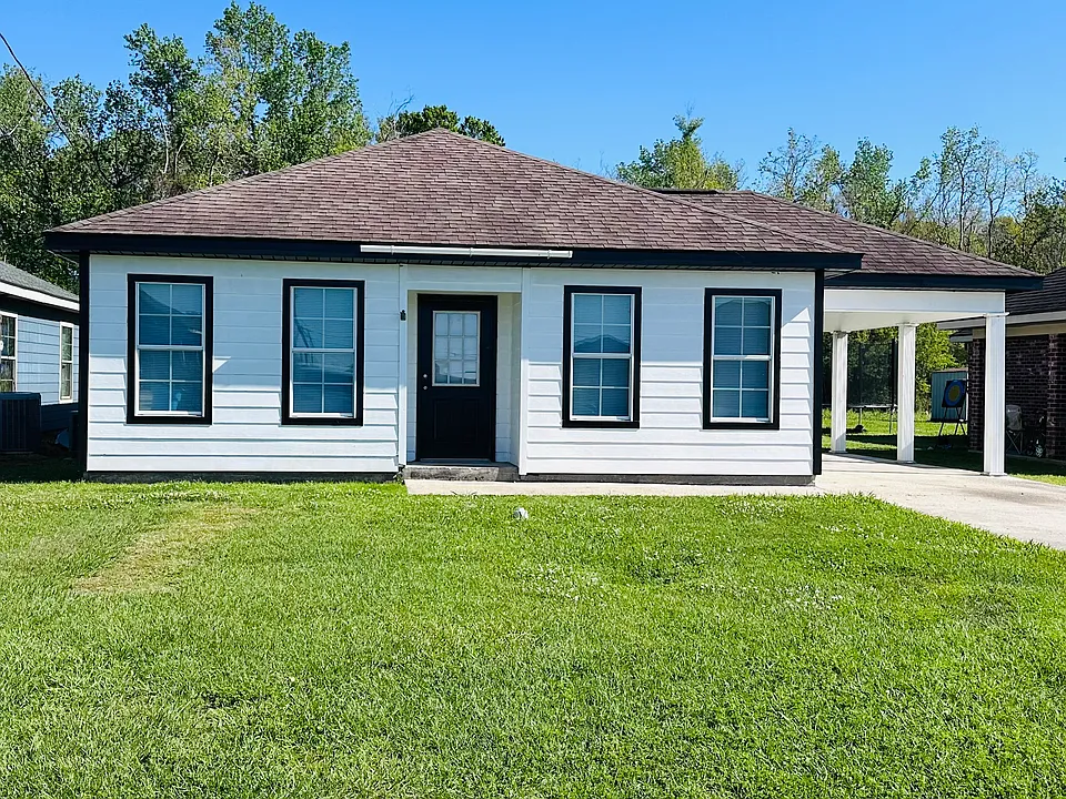 315 Sandi Dr