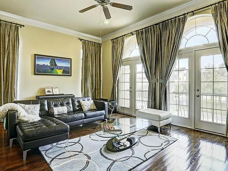 2602 Coastal Greens Dr — Photo 2
