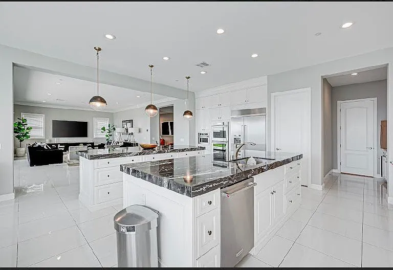 11564 N Manchester Way — Photo 27