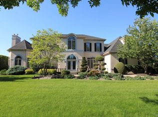 43 S Woodside Ln, Buffalo, NY 14221