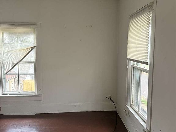 5th image of 49 Granite St