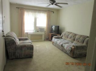 325 S Edward St #16, Decatur, IL 62522