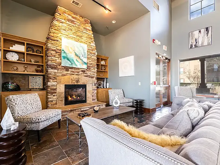 Constellation Ranch Luxury Apartment Homes — Photo 16